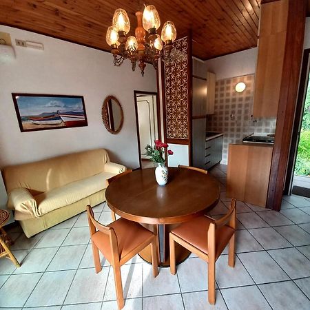 Villa Anny Lignano Sabbiadoro Bagian luar foto